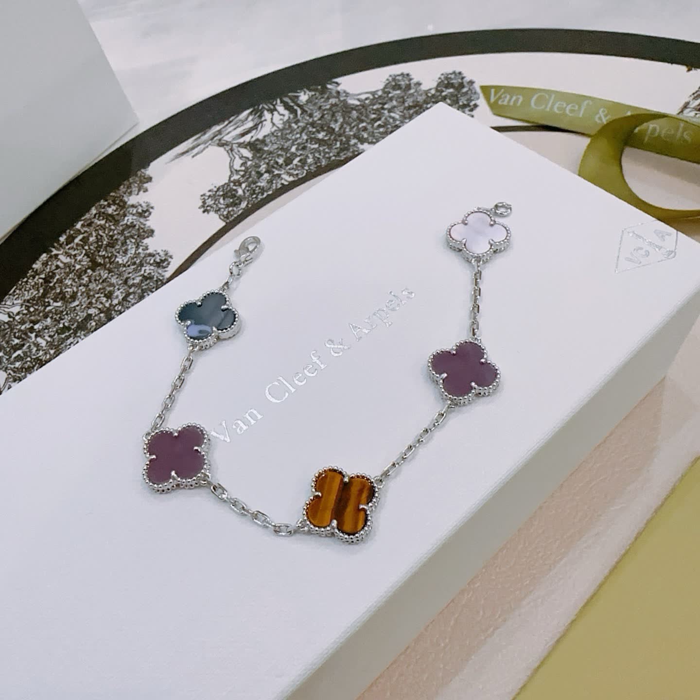 Van Cleef & Arpels Alhambra Bracelet